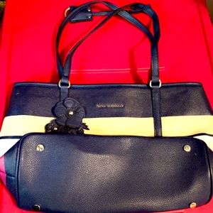 Medium size shoulder bag